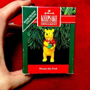 Hallmark Keepsake Winnie the Pooh ornament